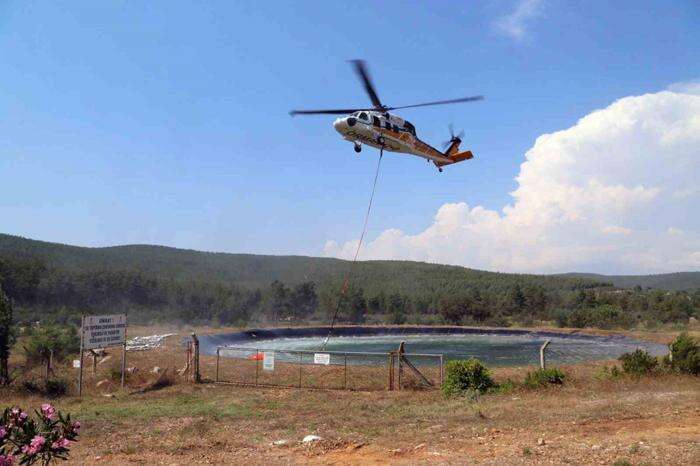 Yerli ve Milli Güç Yangında Sahada: NEFES Helikopteri Destek Verdi, Muğla'daki 2 Yangın Kısmen Kontrol Altına Alındı 5